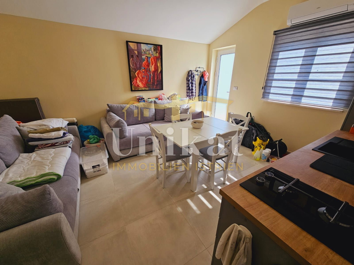 Villa con due unità abitative - vista mare